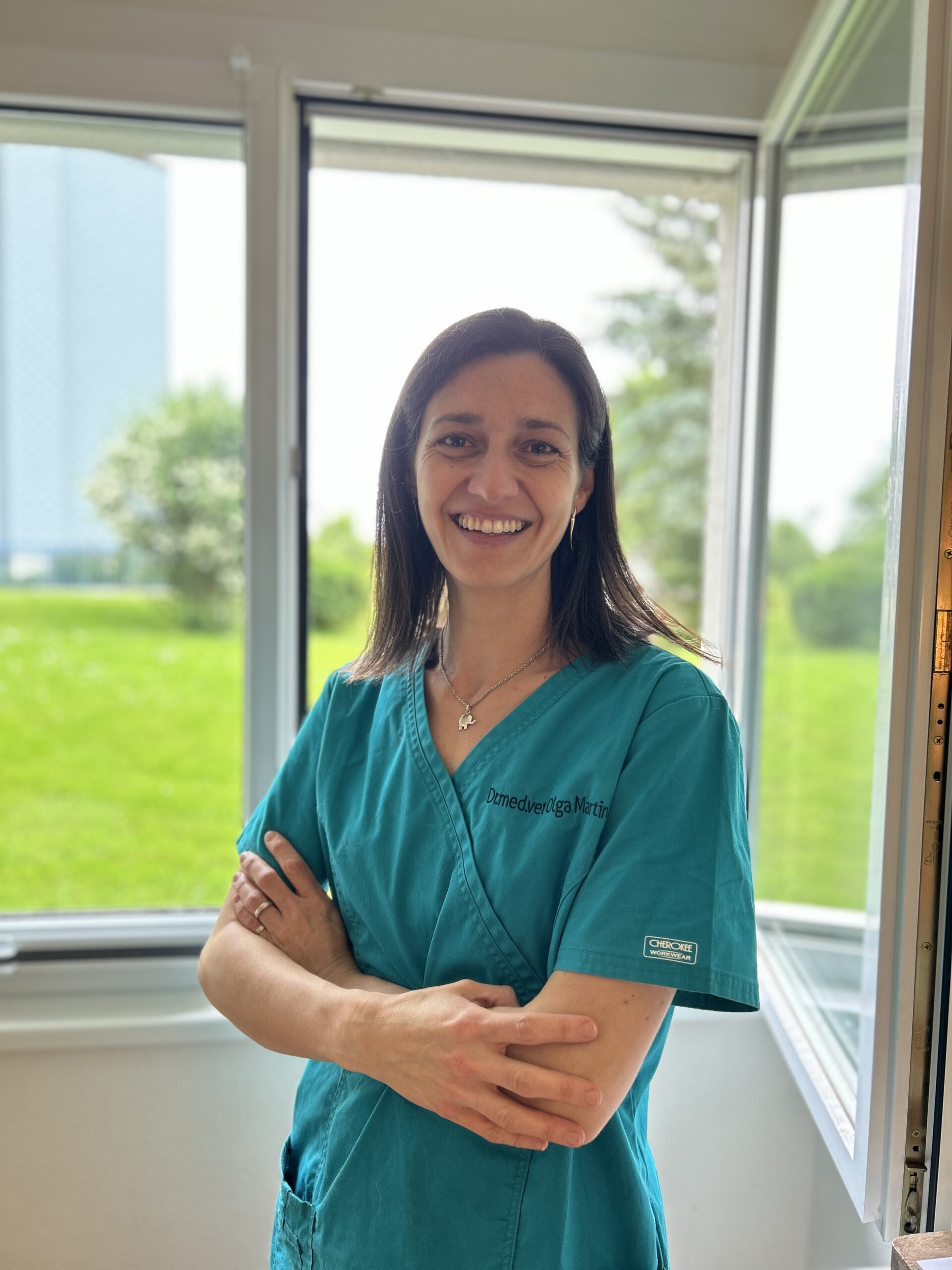 portrait_olga_martin_natural_vet_care_zuerichIMG_9339